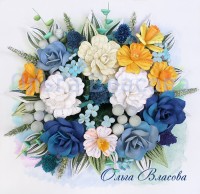 Картина с синими розами в белой раме, квиллинг, 25х25см, GRPK-024