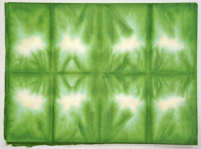 Корейская бумага ханди ручной выделки, микс ярко-зеленый белый, лист А4+, арт. 7044 лист формата А4+ (ярко-зеленый белый), плотность 70гр., (используется для листьев, фона, перьев, объемных цветов).