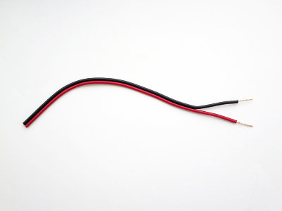 Провод электрический двужильный, 1м, 2x0,35мм2 Электрический черный-красный провод сечением 2х0,35 мм2. Общий диаметр каждого провода с оплёткой: 1,9 мм. Внутри каждого провода многожильные медные проволочки.