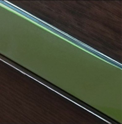 Бумага для квиллинга, зеленый мох, ширина 33 мм, 25 полос, 130 гр. 25 одноцветных зеленых полосок бумаги для квиллинга (33х295мм), ширина полос 33 мм, длина полос 295 мм, плотность бумаги 130 гр., для крупных элементов в квиллинге, для бумагопластики, аппликации, нарезки бахромы или листьев
и других видах бумажного творчества.