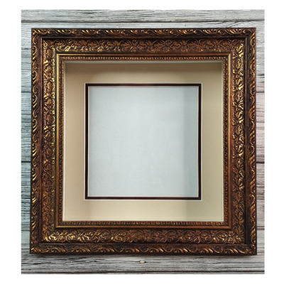 Глубокая рамка 3D - для квиллинга и объемных работ, багет коричнево-золотистый с двойным паспарту, 22х22х4,5 см, арт. 994212350 Глубокая рамка 3D - для квиллинга и объемных работ со стеклом и съёмным паспарту.
Багет коричнево-золотистый с двойным паспарту, 22х22х4,5 см. 
Размер по стеклу 19х19 см
Глубина коробки 4,5 см. 
Предназначена для оформления объемных работ.