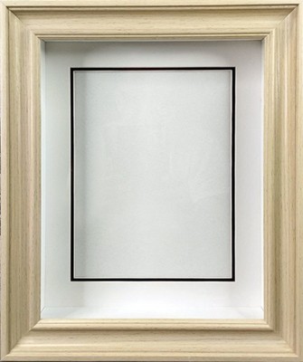 Глубокая рамка 3D - для квиллинга и объемных работ со стеклом, багет сливочный с двойным паспарту, 23,5х29х5см, арт. 996122341 Глубокая рамка 3D со стеклом и подвесом - для квиллинга и других объемных работ. 
Багет сливочный с двойным паспарту, арт. 996122341.
Размер по заднему картону 23,5х29 см, глубина коробки 5 см.
Вертикальный подвес (легко можно переделать для горизонтального подвешивания).
Предназначена для оформления объемных работ.