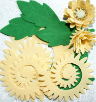 Заготовки из фома "Мини-хризантемы с листьями", цвет св-желтый и св-зеленый, 12 элементов, арт. FOM-030-CHM03